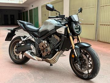 HONDA CB650R 2024/2025 E-clutch