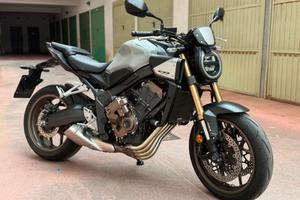 HONDA CB650R 2024/2025 E-clutch