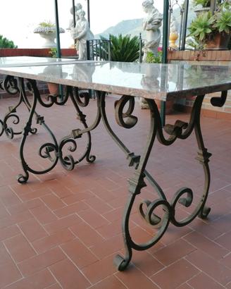 Tavolo in ferro battuto