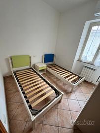 2 letti singoli+armadio+ comodino (cameretta)