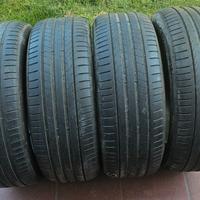 4 gomme 235 55 18 100 H Pirelli Scorpion 75%