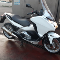 Honda Integra 700