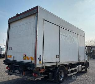 Cassone frigo e sponda montacarichi retrattile