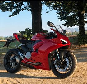 Ducati Panigale V2 2021