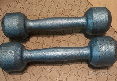 PESI in ferro. . 2X3 kg. 