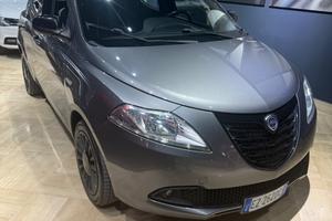 Lancia Ypsilon 1.2 69 CV 5 porte GPL Ecochic Plati