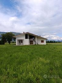 Villa singola in contesto rurale, da ristrutturare