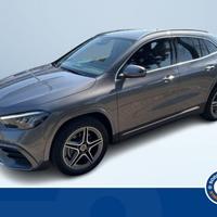 Mercedes-Benz GLA 250 E PLUG-IN HYBRID AUTOMA...