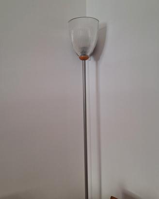 Lampada piantana da salotto faretto alogena