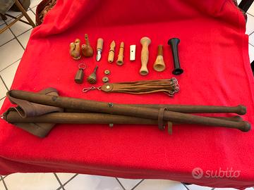 Richiami ed accessori da caccia.