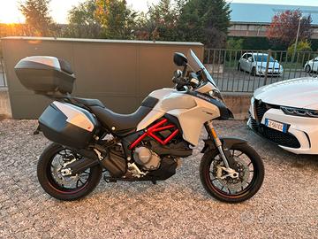 Moto Ducati multistrada 950S