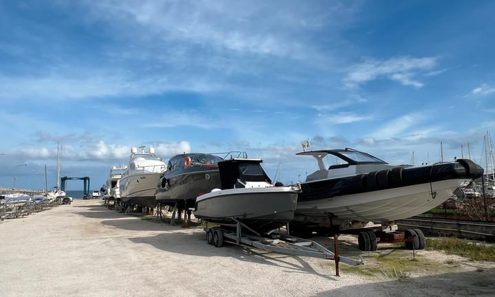 Posti barca, manutenzione e rimessaggio, cantiere