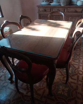 tavolo con sedie