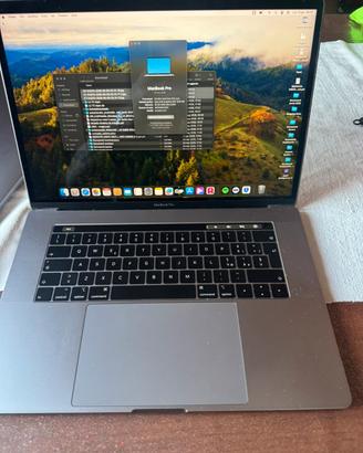 MacBook Pro 15,4” i9 6 core SSD 1Tb