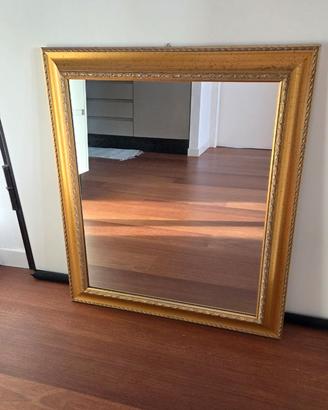 Specchio con cornice in legno