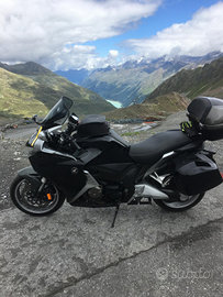 Honda VFR 1200 f dct