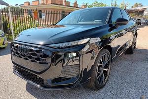 Audi Q3 SPB 35 TDI S-tronic 150cv S-line Black Lin
