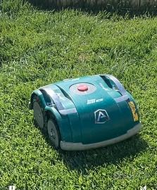 Robot tagliaerba