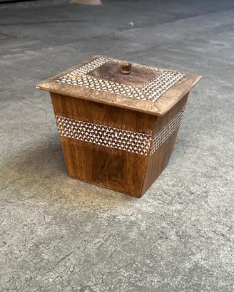 Cestino di legno