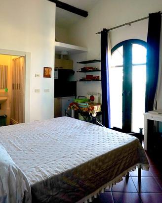 Piccolo monolocale zona Ariosto Sesto Fiorentino