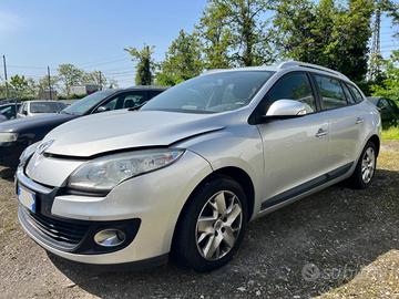 RENAULT Megane AUTOCARRO 4 POSTI Mégane 1.2 16V