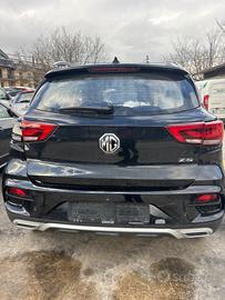 Vendiamo ricambi MG ZS anno 2024