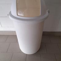 bidone per raccolta rifiuti in plastica bianco 