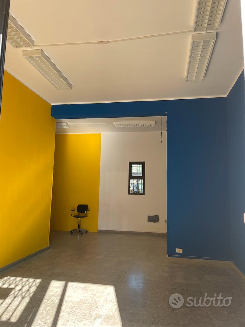 NEGOZIO PER ATTIVITÀ COMMERCIALE C1 70mq - Vista 2
