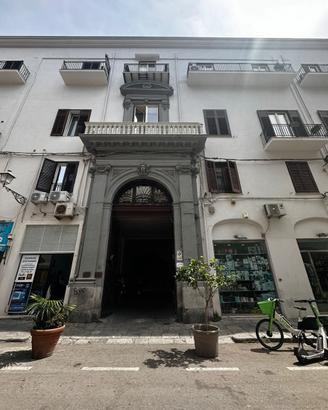 BILOCALE IN CENTRO STORICO-PALAZZO CAVARRETTA
