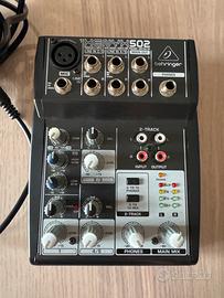 Mixer BEHRINGER XENYX 502