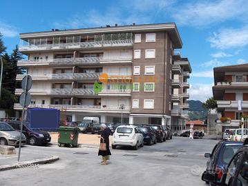 Locale commerciale, centro - Isernia