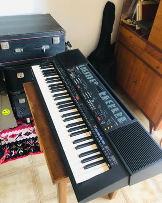 pianola YAMAHA PSR-500