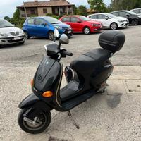 Vespa piaggio 125 et4