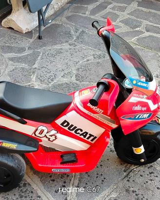 moto a batteria peg perego