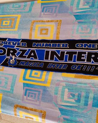 Sciarpe INTER + t-shirt Zanetti,Vieri e Ibrahimovi