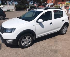 Sandero Stepway 2016 pari al nuovo