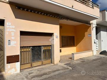 CASA SEMINDIPENDENTE A ALEZIO