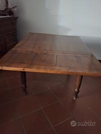 Tavolo in legno