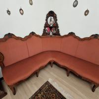 Divano Angolare d'Antiquariato