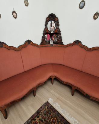Divano Angolare d'Antiquariato
