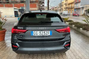 Audi Q3 35 TDI S tronic Business Advanced