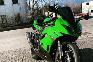 Kawasaki ninja zx6r