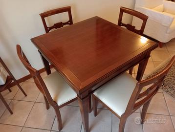 Soggiorno legno massello credenza e tavolo