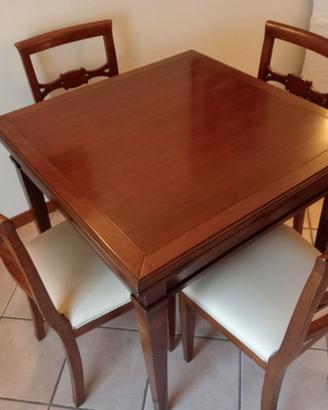 Soggiorno legno massello credenza e tavolo