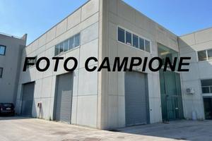 Immobile di 2200 m² con 1 locale a Chiampo