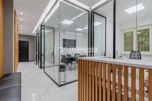 Eur Laghetto - Il trilocale che unisce prestigio e