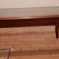 tavolino con vetro in legno massiccio