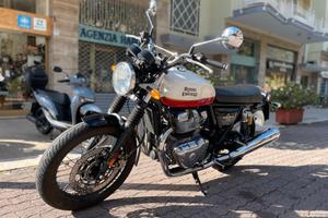 Royal Enfield Interceptor - 2022