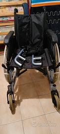 Sedia a rotelle - carrozzina disabili