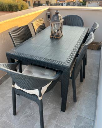 Tavolo e sedia da giardino/Terrazzo
